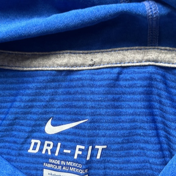 Nike Dry Fit hoodie - Picture 13 of 13